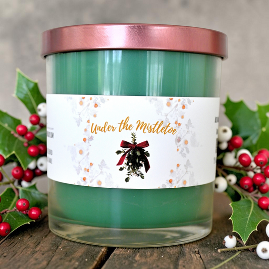 Under the Mistletoe Christmas Candle - Mistletoe scented candle