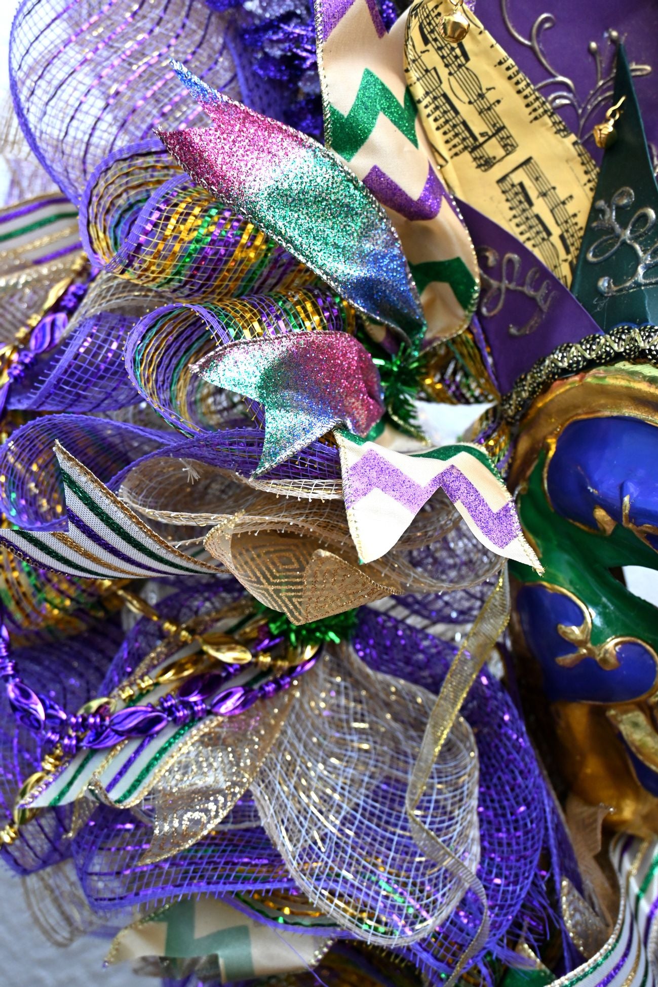 24" Mardi Gras Masquerade Wreath - Masquerade Mask Wreath